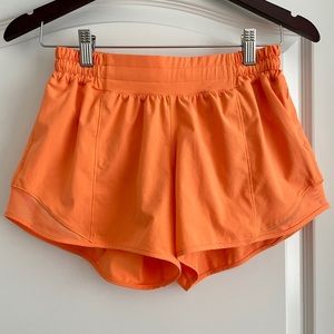 Lululemon Hotty Hot Shorts - Size 6, low-rise, 4” inseam - Orange Soda